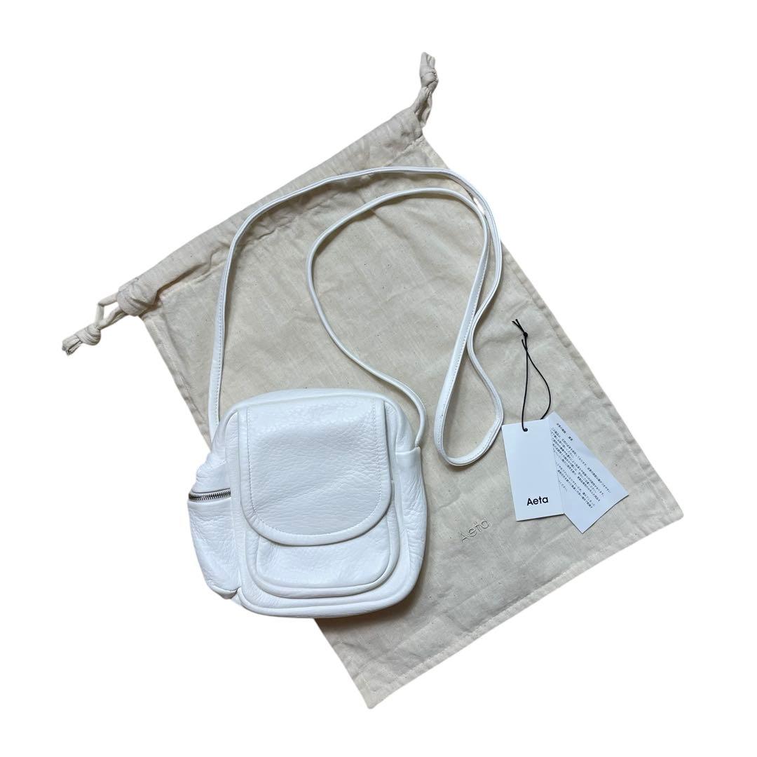 【Aeta ディアレザー ショルダーポーチ 白】新品未使用タグ付 / 鹿革