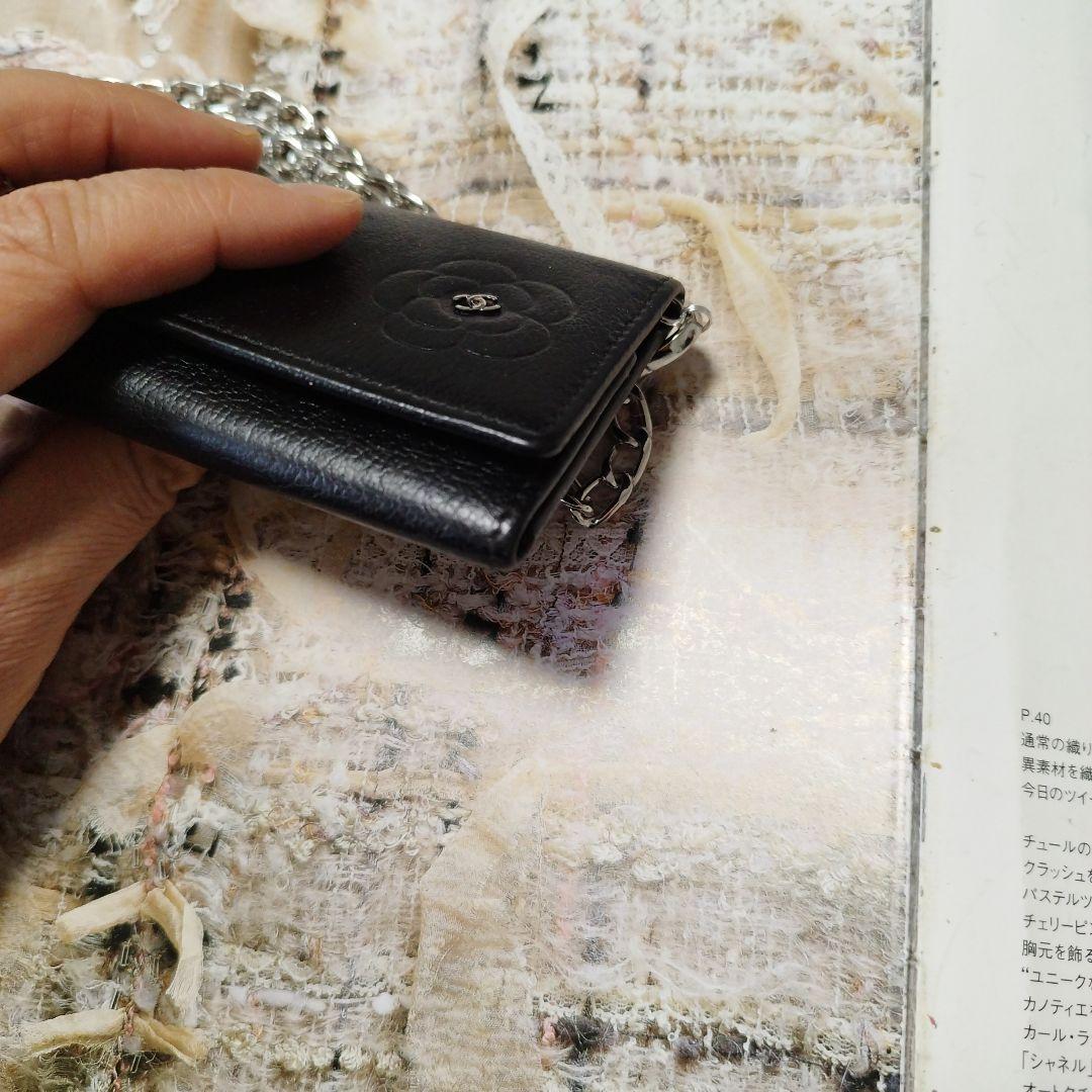 シャネル　カメリア　斜めがけキーケース