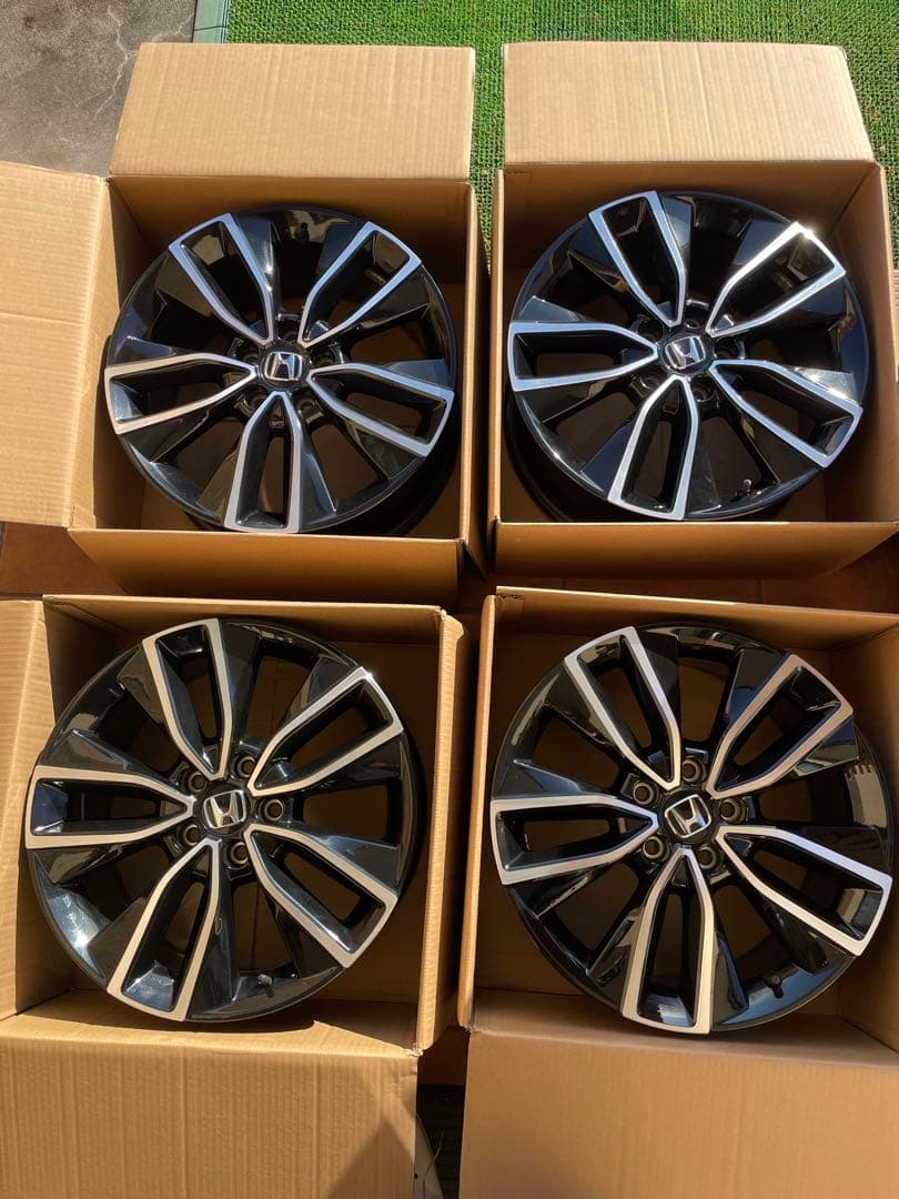 ②ホンダヴェゼル18インチホイール