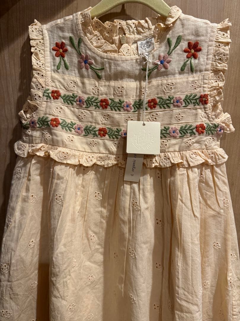 apolina 刺繍入りワンピース 5-7y 25ss