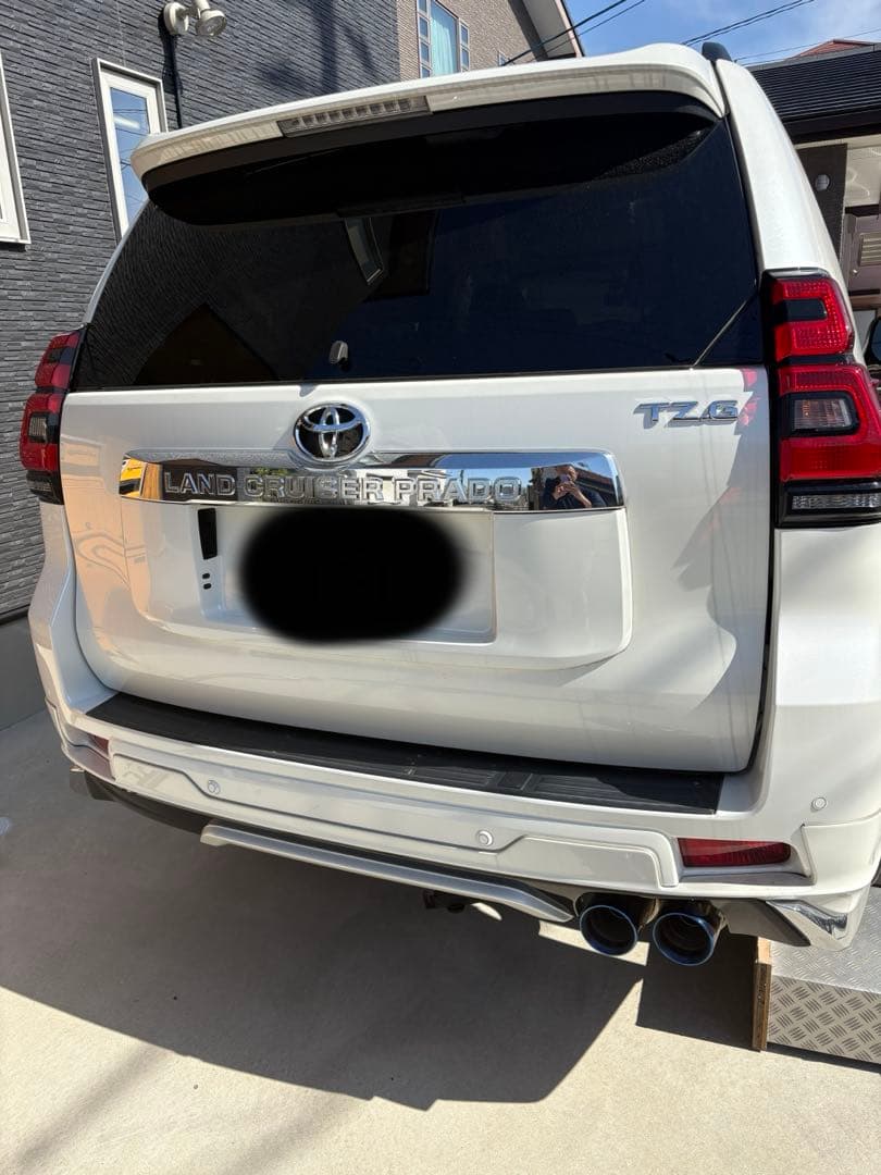 ガナドール ２本出しマフラー　4WD/SUV P.B.Sランドクルーザープラド