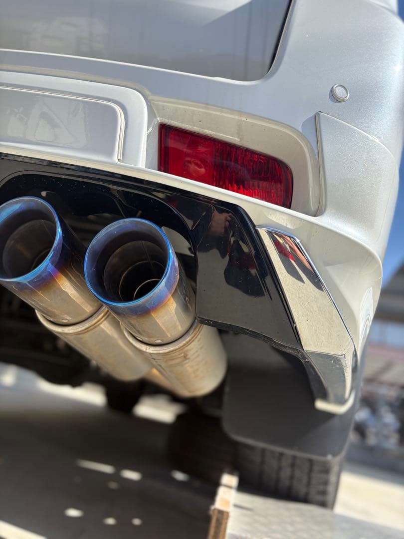 ガナドール ２本出しマフラー　4WD/SUV P.B.Sランドクルーザープラド