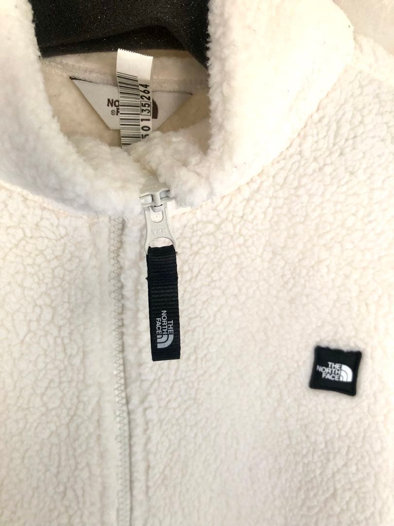 目玉商品!高騰した超人気商品　 ノースフェイス ユニセックスなので男女兼用L