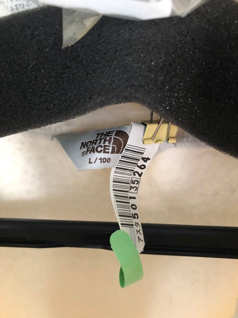 目玉商品!高騰した超人気商品　 ノースフェイス ユニセックスなので男女兼用L