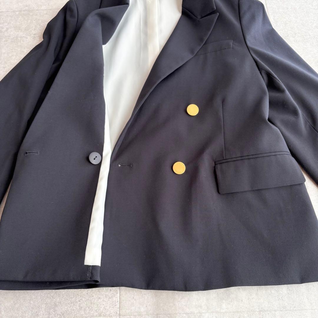 近年2024✨ミラオーウェン 金釦ダブルブレストコンパクトジャケット ネイビー