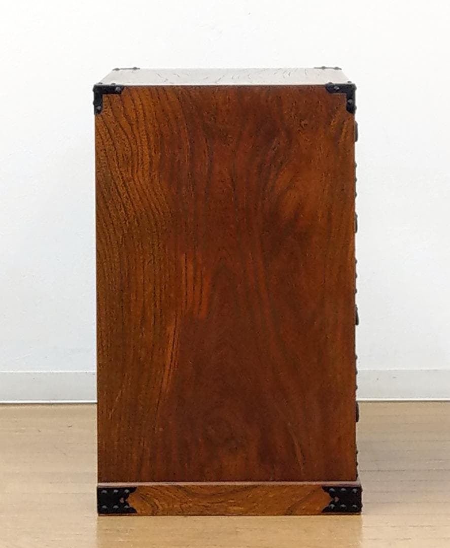 木製 欅 渦杢 杢目 内桐 鍵付き 彫刻飾り金具 民芸箪笥 小物整理収納 和家具