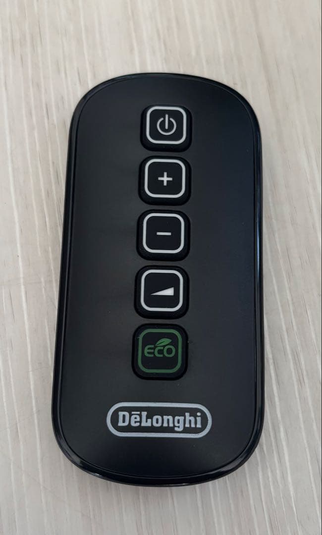 【訳あり美品】DeLonghi オイルヒーター ブラックmdhu15-pb