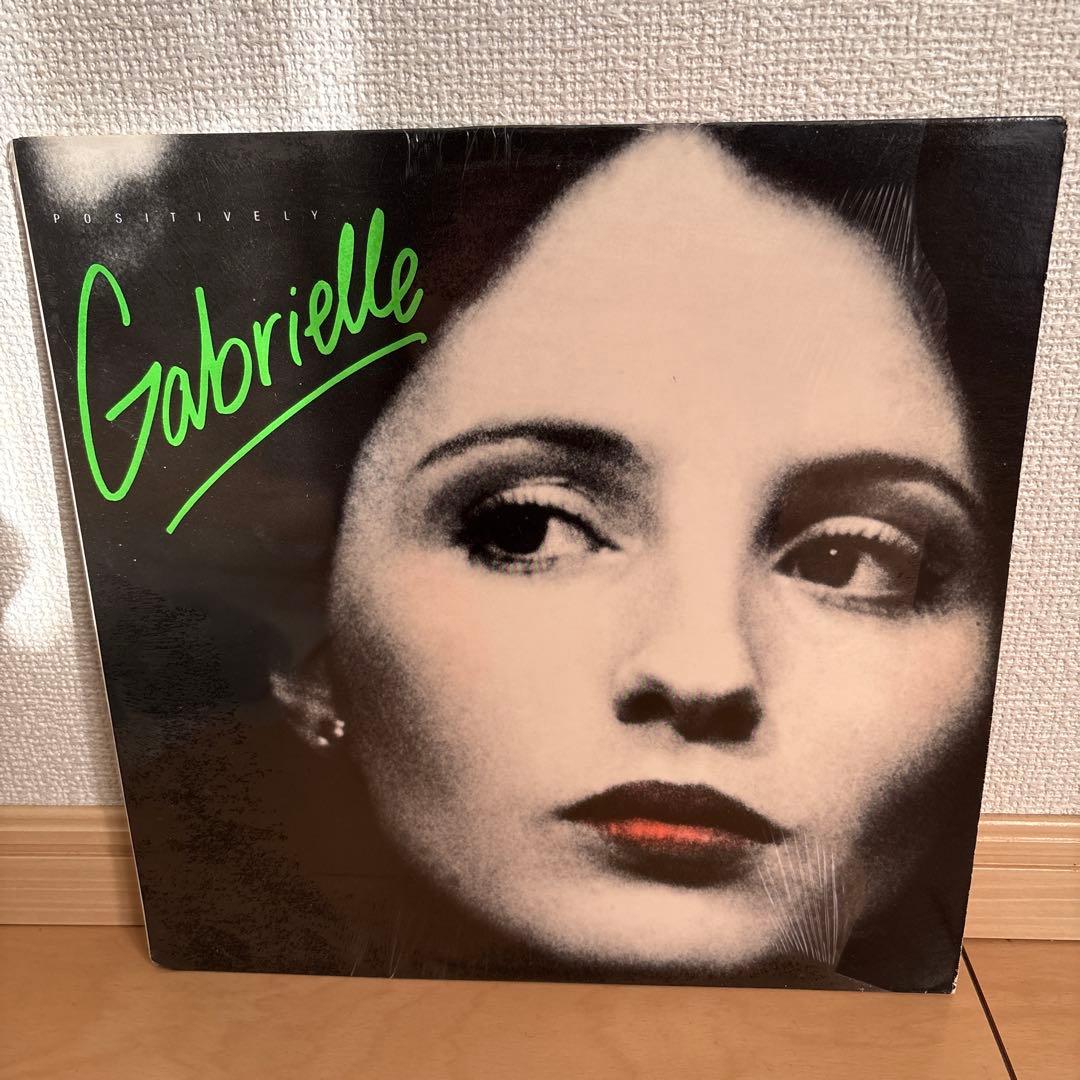 GABRIELLE BUGEAUD POSITIVELY カナダ産AOR