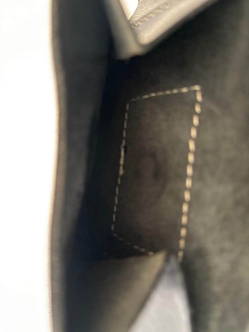 REDMOON ブラックレザー 二つ折り財布