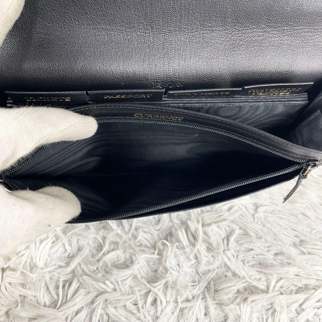 美品 イヴサンローラン レザー トートバッグ ロゴ型押し クロコ ロゴ 黒