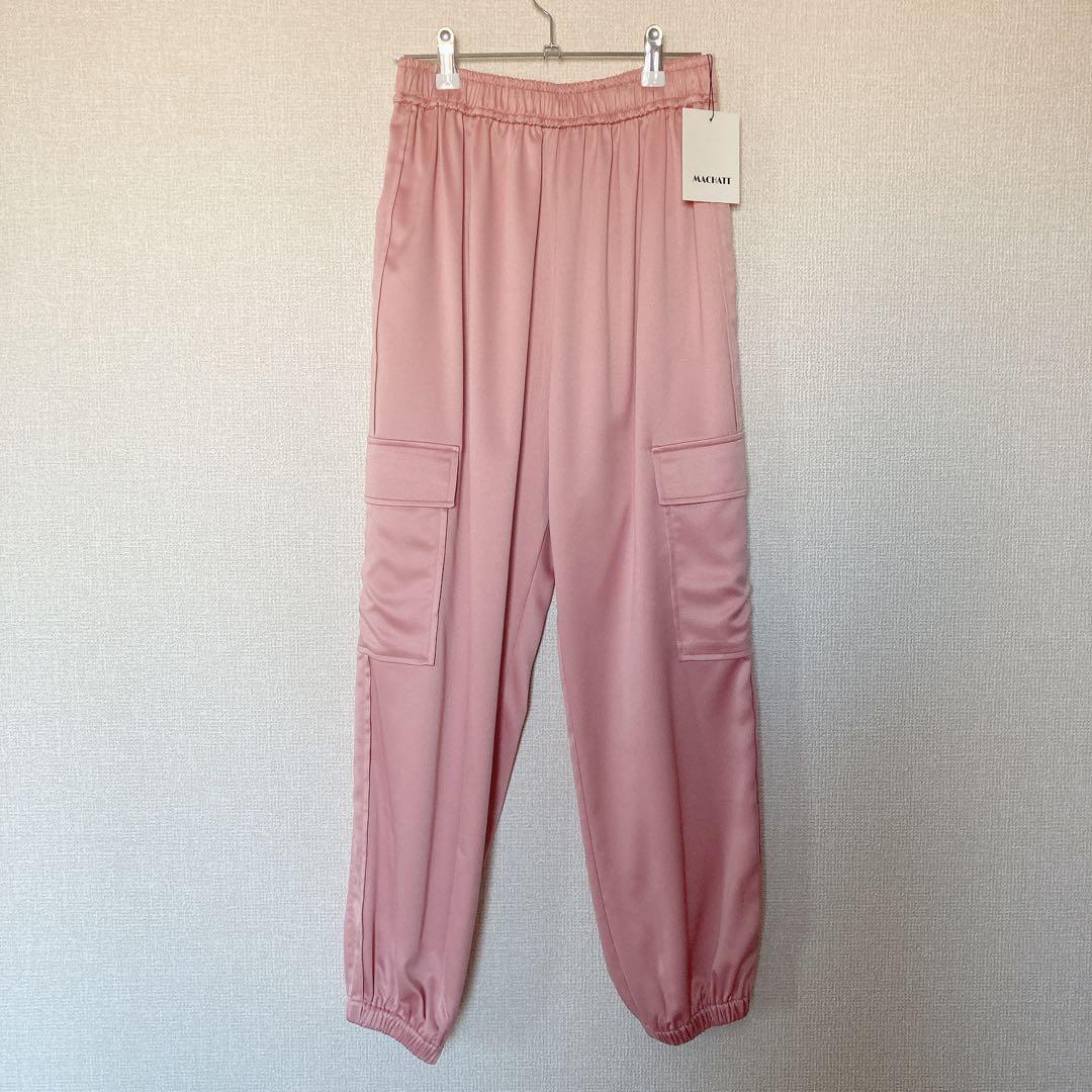 【新品未使用】マチャット macchat サテンカーゴパンツ　ピンク