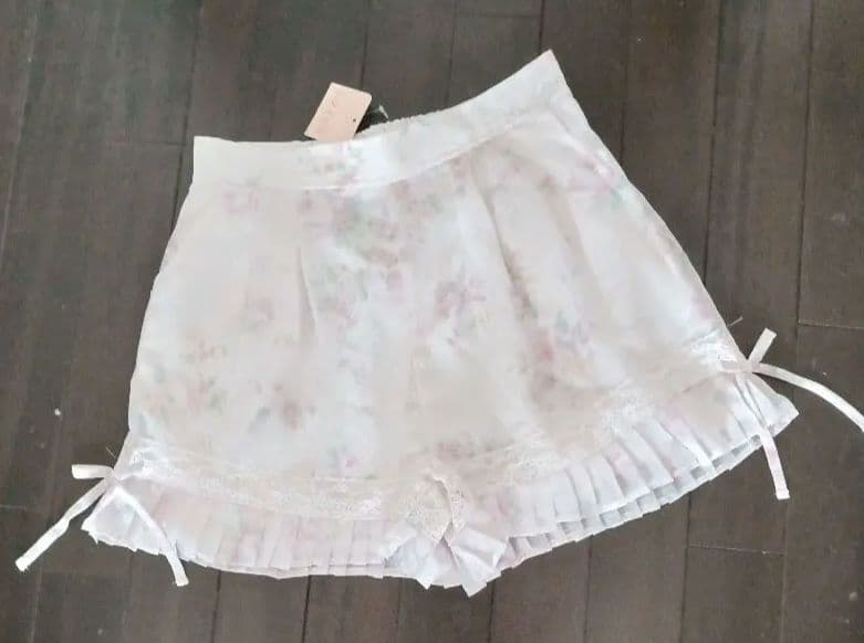 ※完売レア★LIZ LISA ローズ柄レースシフォン裾プリーツフレアパンツ