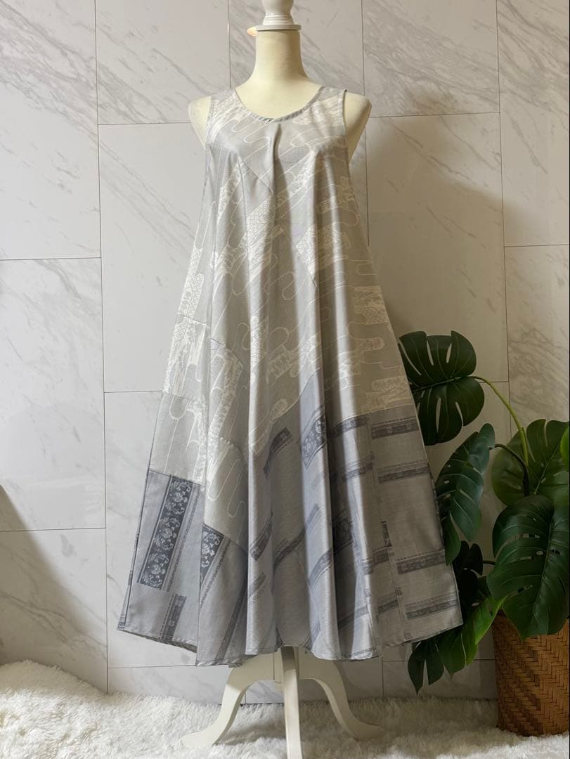 白大島紬リメイク　白大島紬ロングワンピース　白大島紬ジャンパースカート