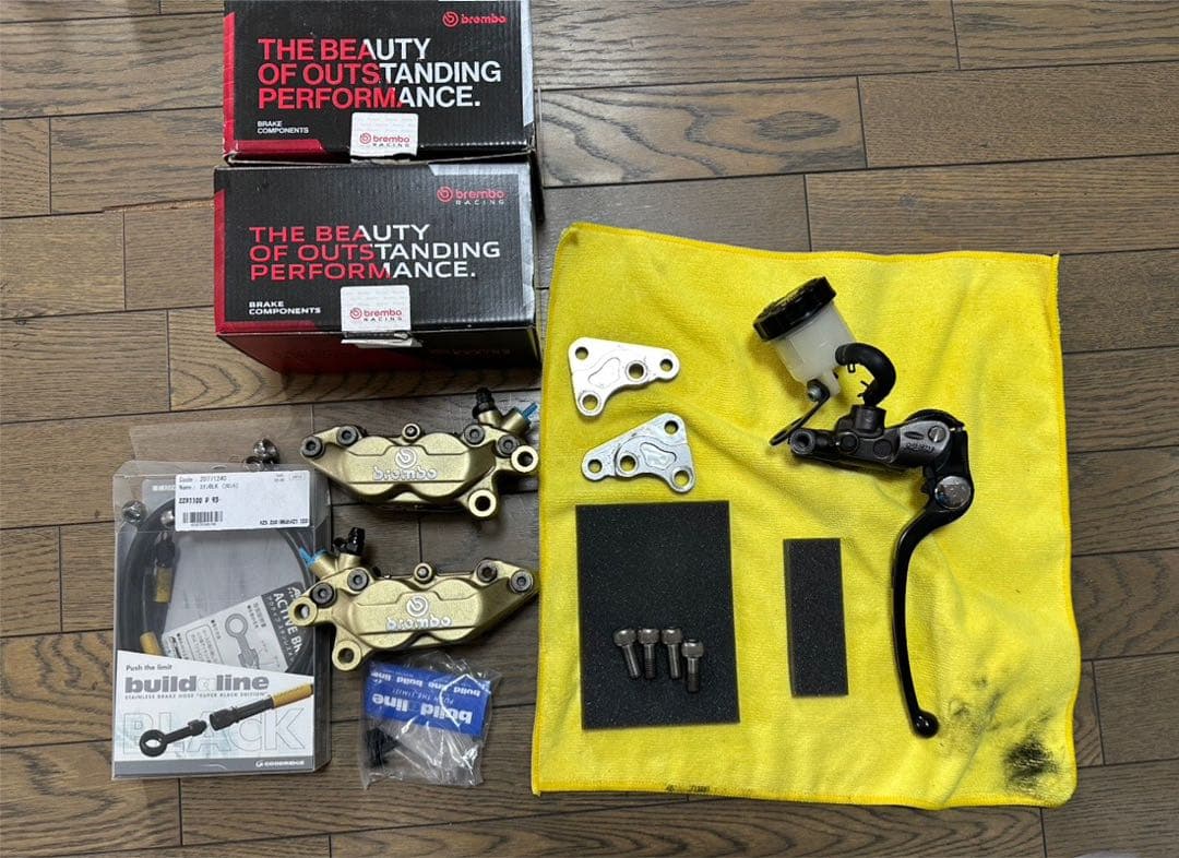 ブレンボ4ポットキャリパーx2個(中古) 新品ブレーキパッド　他セット