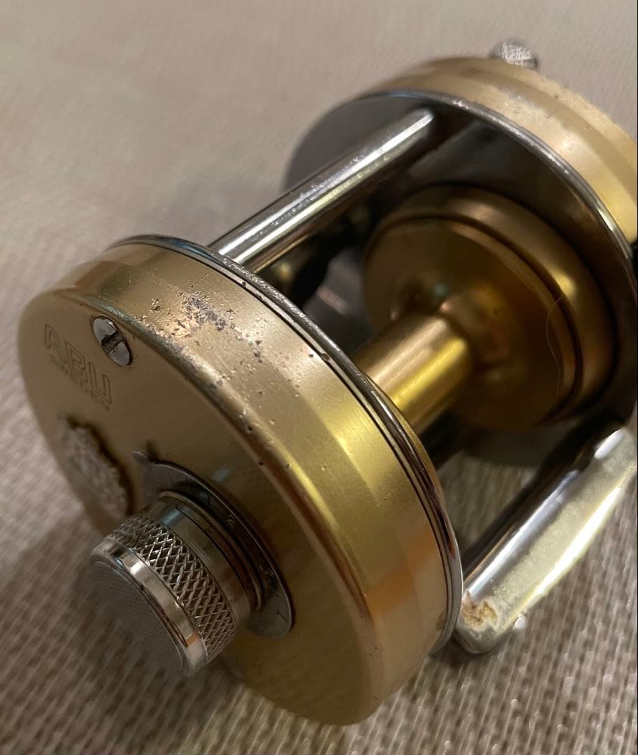 ABU Ambassadeur 2500C ベイトキャスティングリール