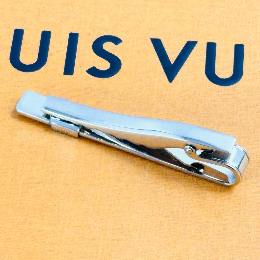LOUIS　VUITTON　LVロゴ　ネクタイピン　シルバー　M61981