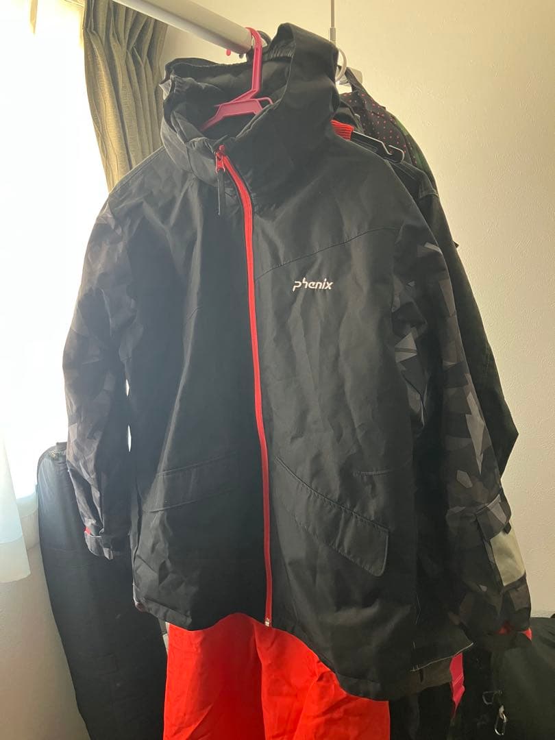 phenix フード付きスキーウェア上下　子ども用170（155-175cm）