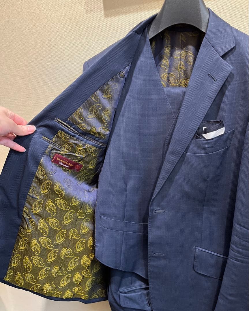 イタリア製エルメネジルドゼニア ネイビー チェック柄 三揃いスーツ