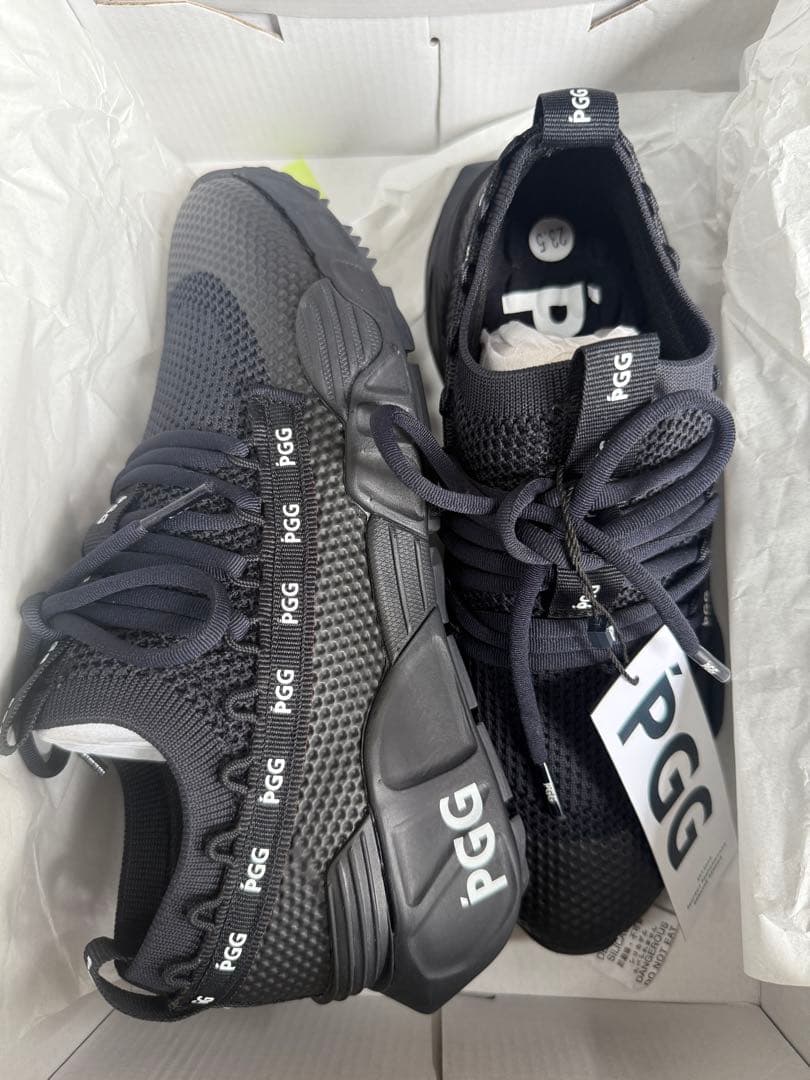 半額‼︎PGG ブラック スポーツシューズ