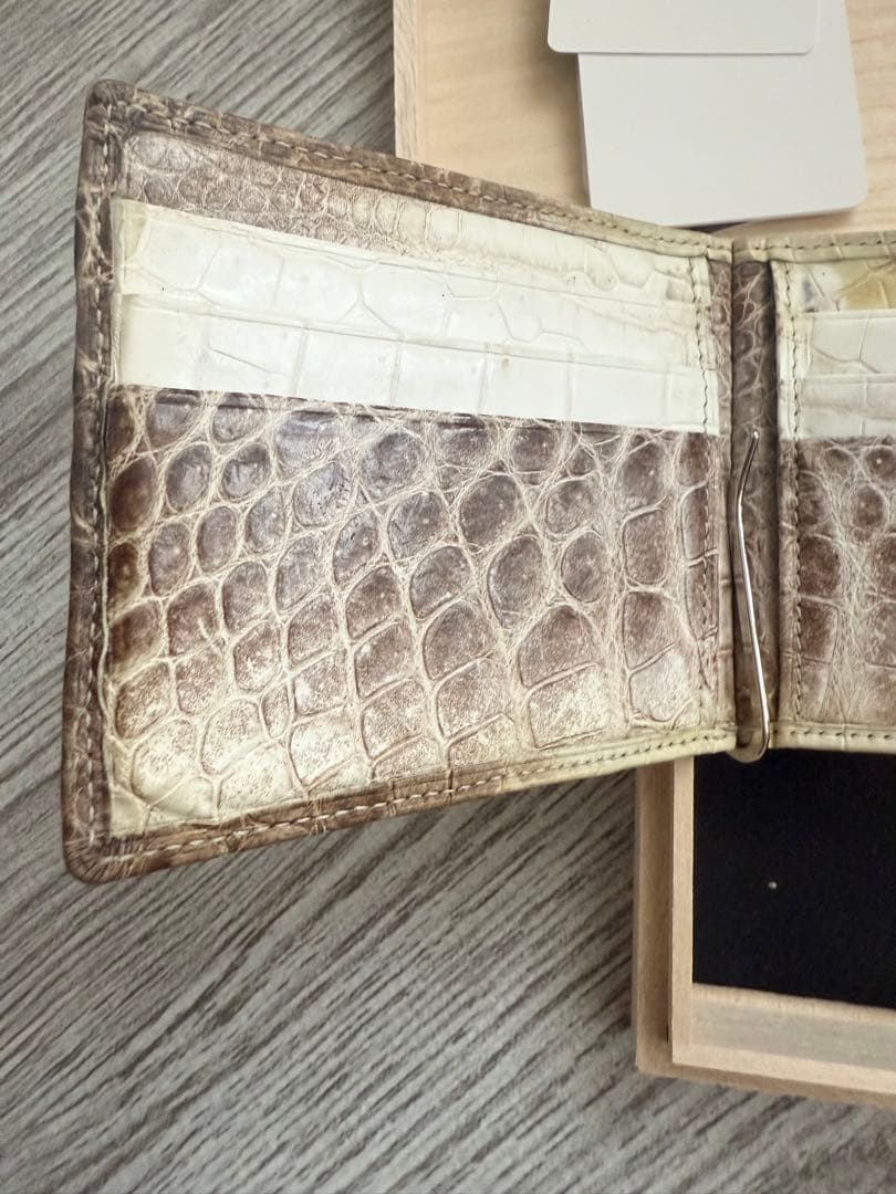 入手困難 日本製 ヒマラヤクロコダイル 一枚革 財布 マネークリップ 無双