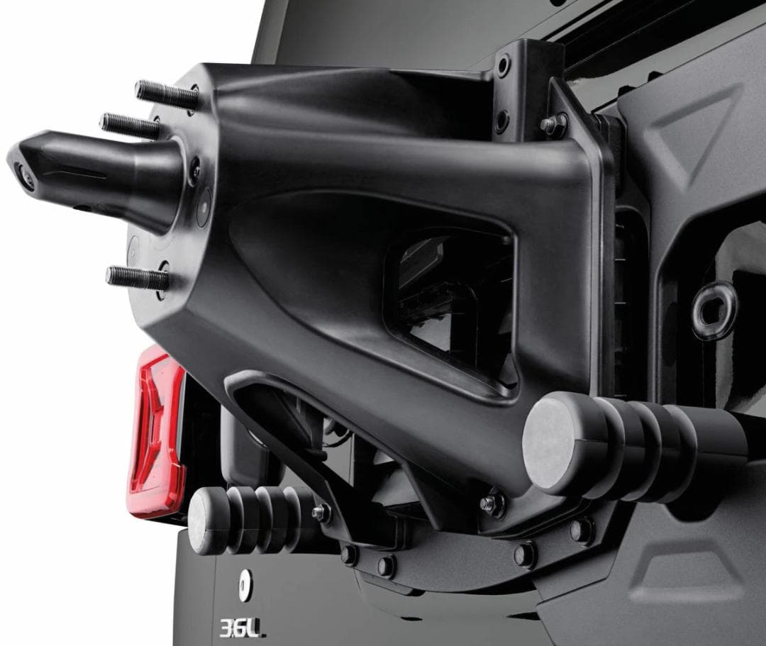 MOPAR テールゲート強化リロケーションJLラングラー　中古品