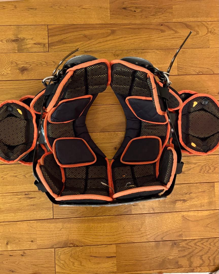 ショルダーパッド アメフト　schutt