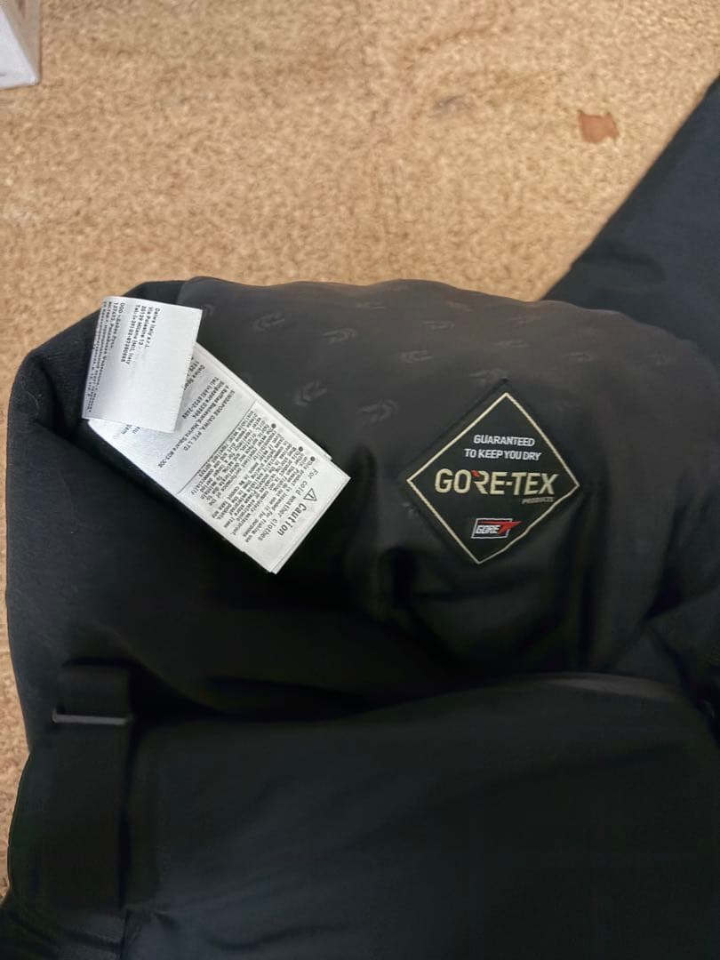 ダイワ DW-1925 GORE-TEX バーサタイルウィンタースーツ