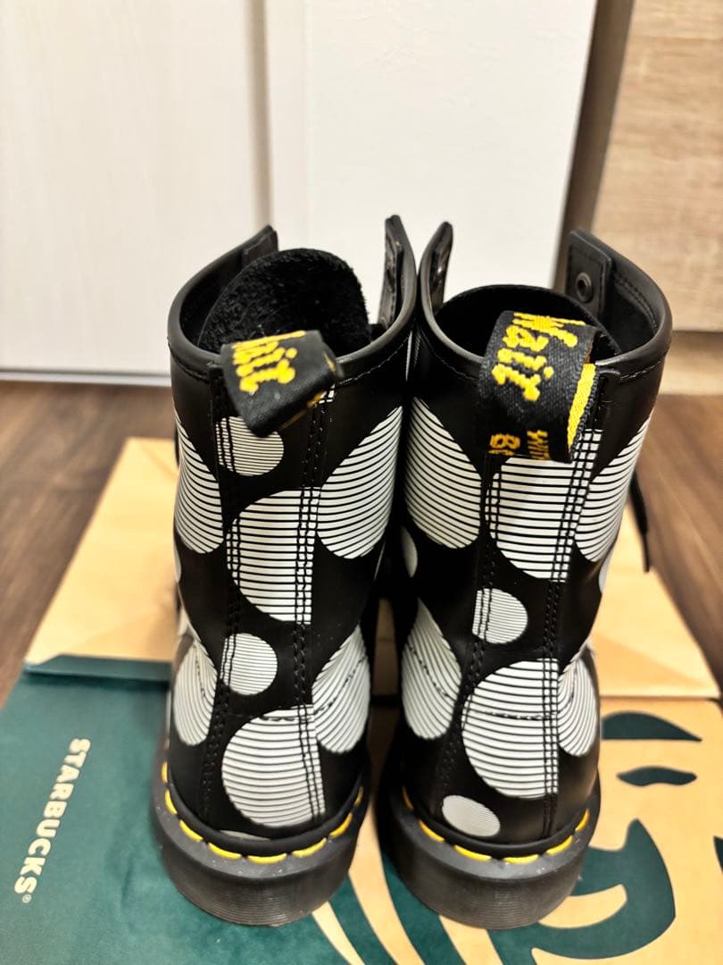 ドクターマーチン　水玉