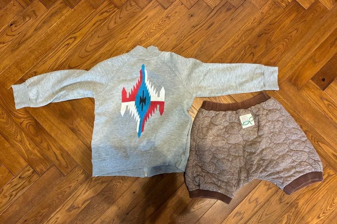 まとめ売り　女の子　100〜110 アウター　スウェット　パンツ　Tシャツ　長袖