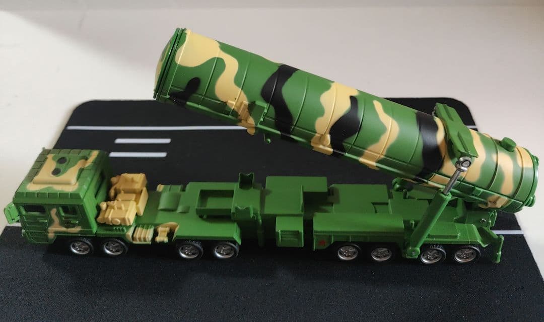 希少 1/64 DF-31 中国人民解放軍ロケット軍 大陸間弾道ミサイルICBM