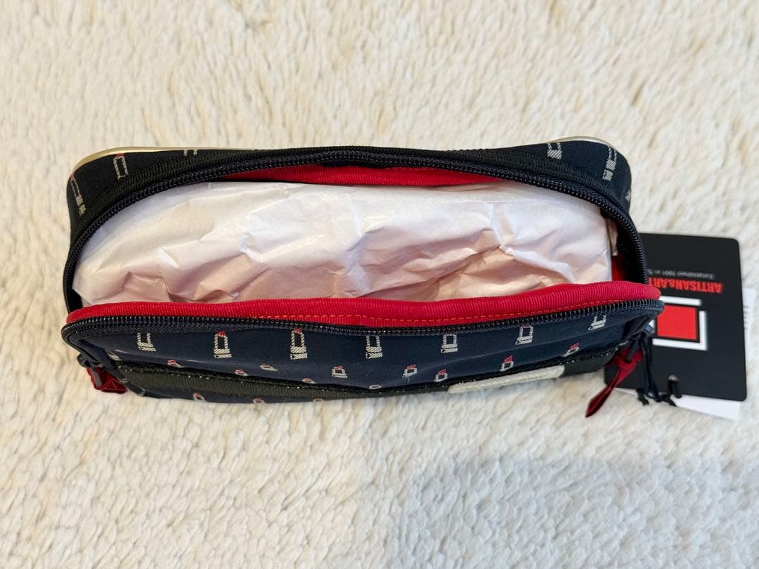 【新品】ARTISAN & ARTIST　ポーチ