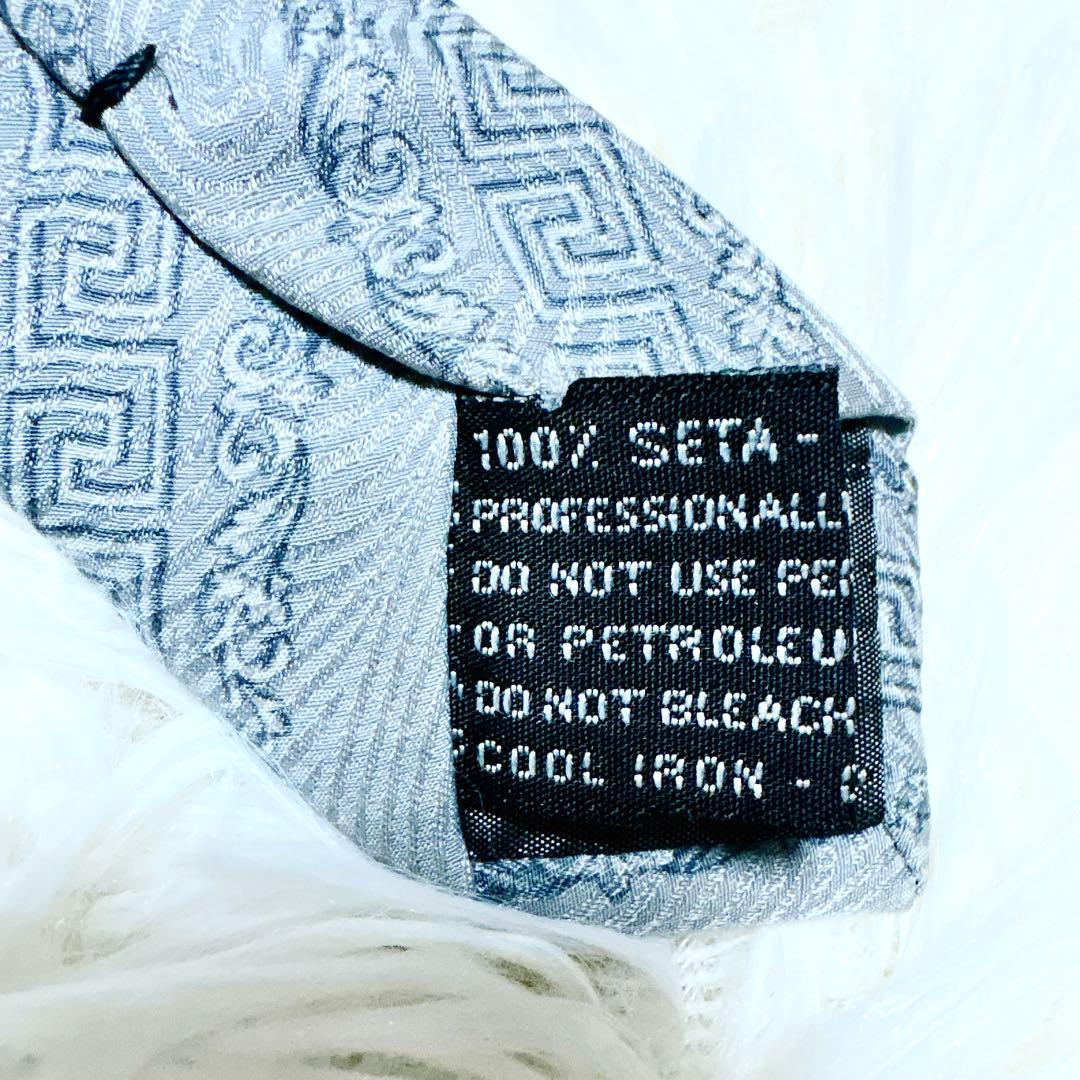 極美品】ジャンニヴェルサーチ ネクタイ メデューサ グレカ柄 シルバー系 シルク