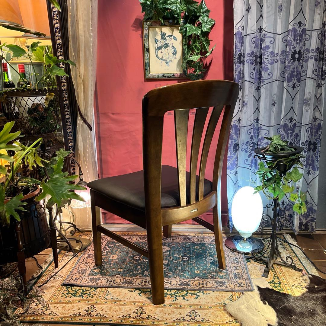 L１　カリモク　スタイリッシュモダン　チェア