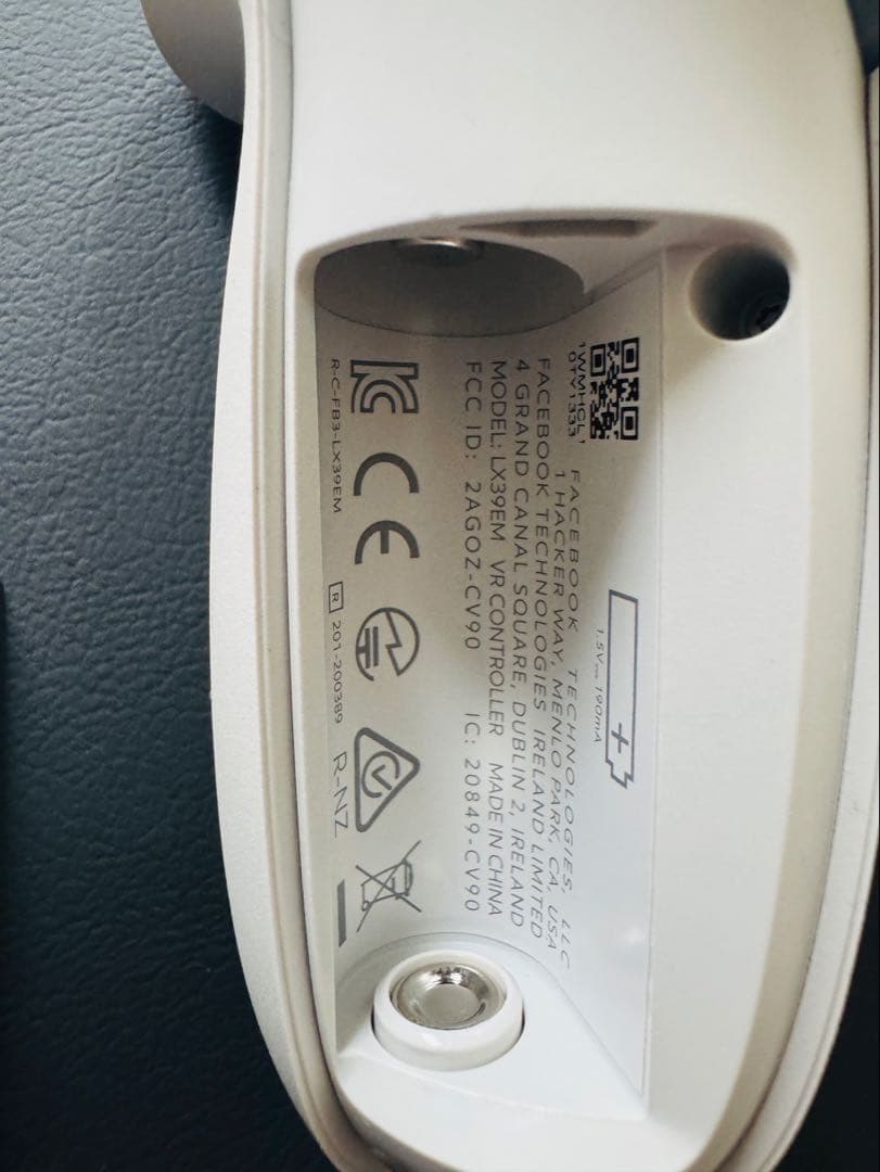  Quest 2 （） 左右コントローラー