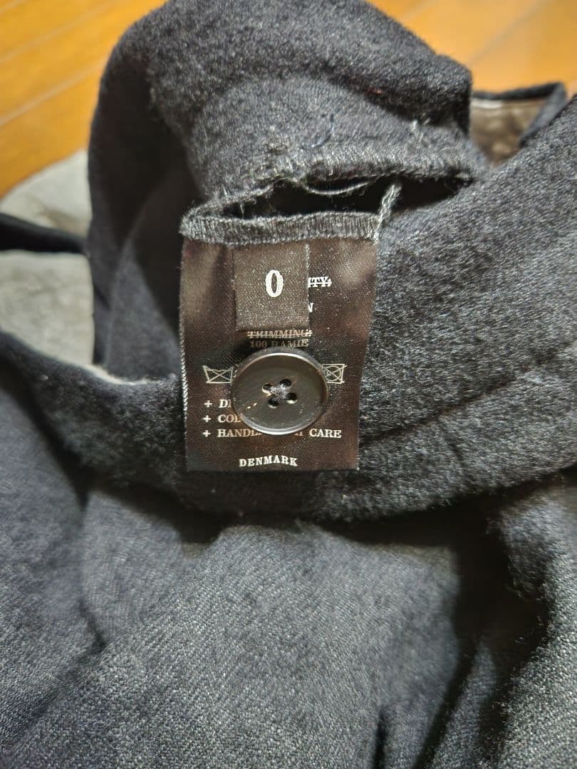 デンマーク製　黒ジャケットとサルエルパンツ セットアップ裏地刺繍　サイズ1と0