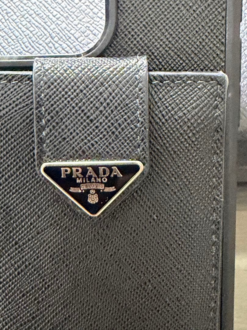 希少❣️PRADA プラダ iPhone15promax レザーケース ブラック