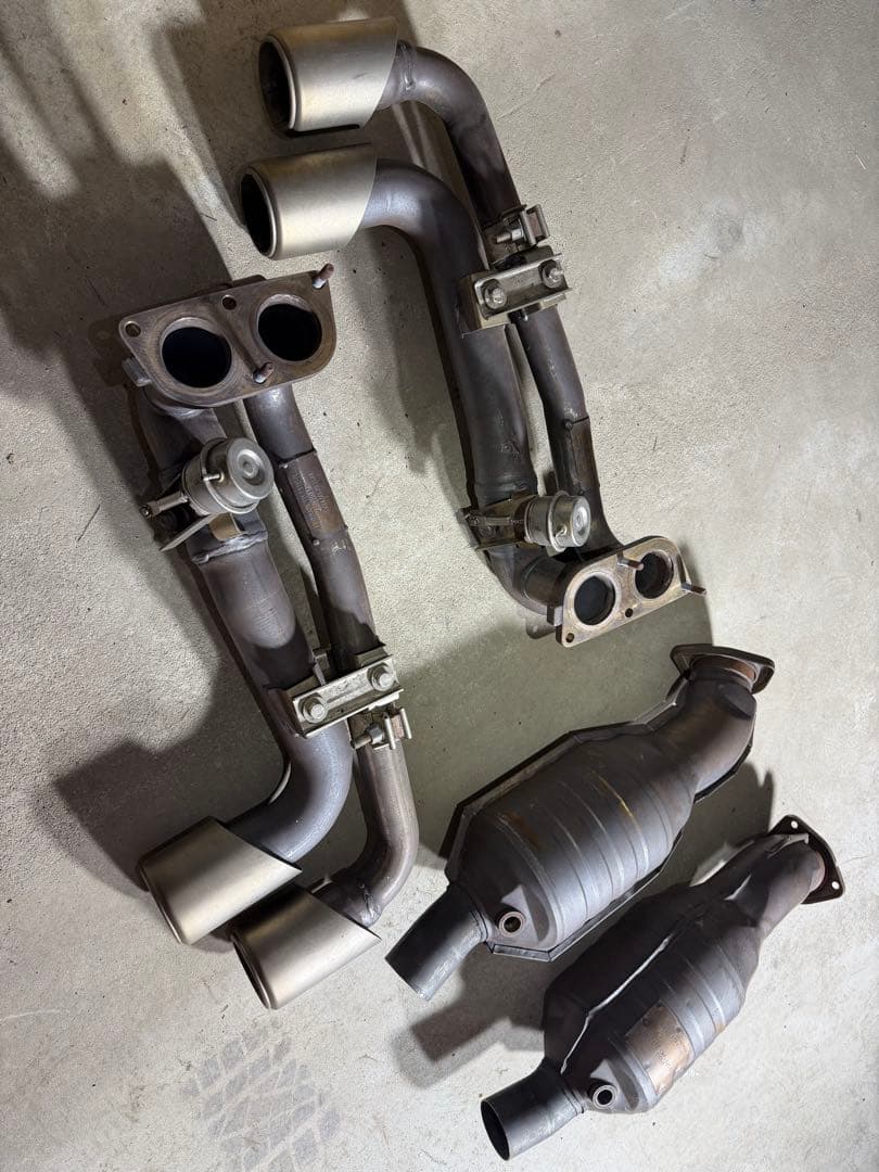 フェラーリ　F430 純正マフラーFerrari F430 一式　フルセット触媒