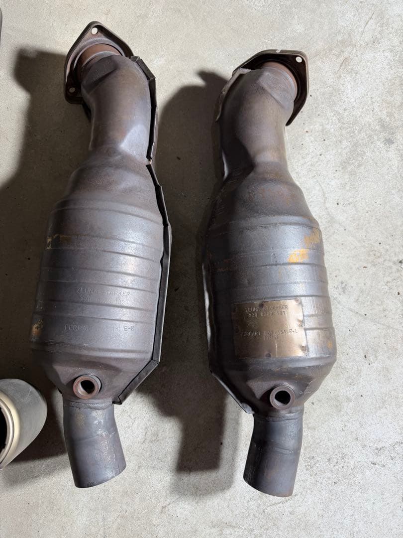 フェラーリ　F430 純正マフラーFerrari F430 一式　フルセット触媒