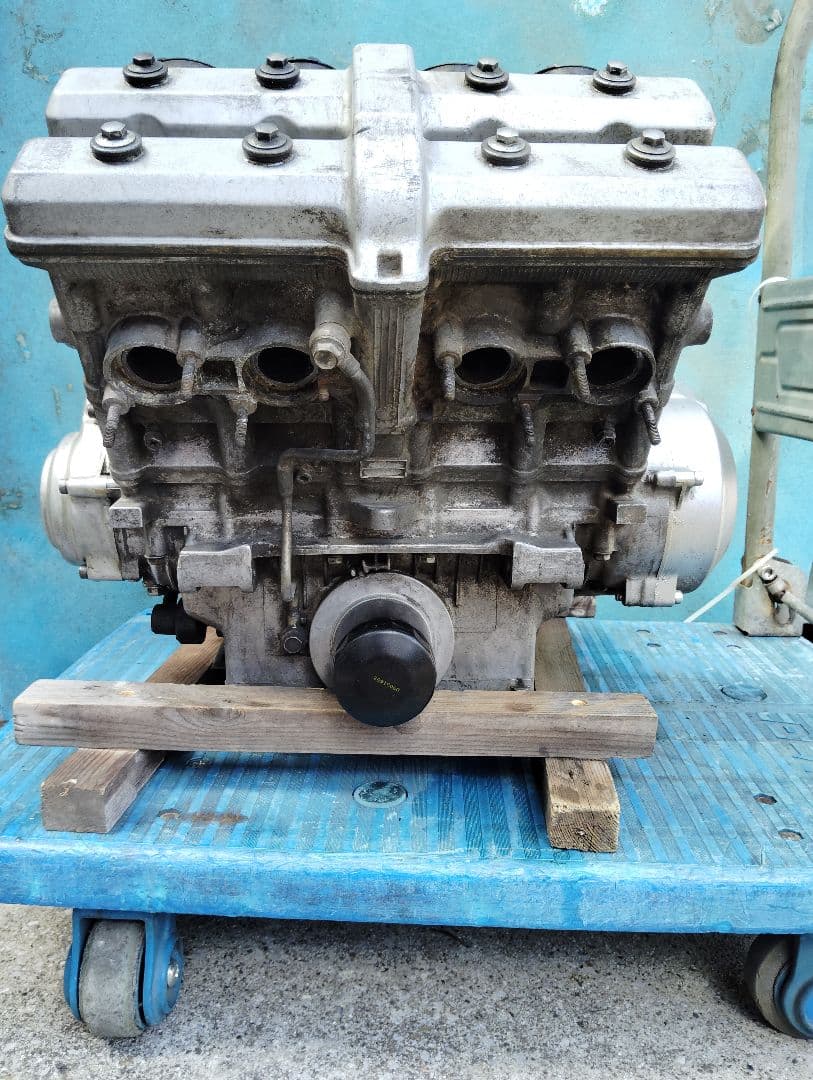ヤマハ　FZR400 実動エンジン