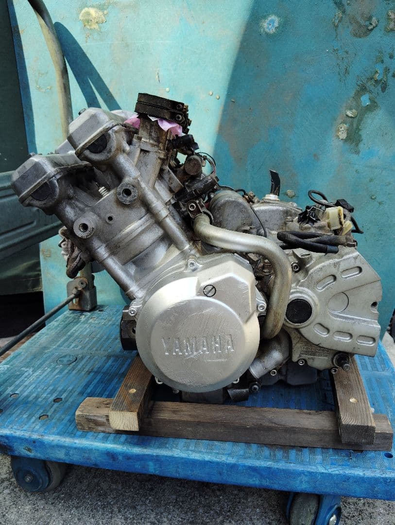 ヤマハ　FZR400 実動エンジン