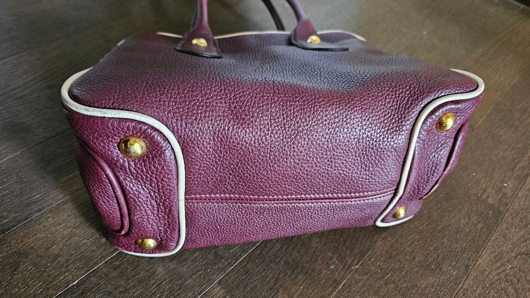 MIU MIU バーガンディ レザー ハンドバッグ