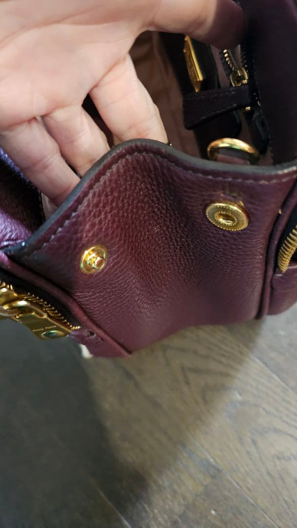MIU MIU バーガンディ レザー ハンドバッグ