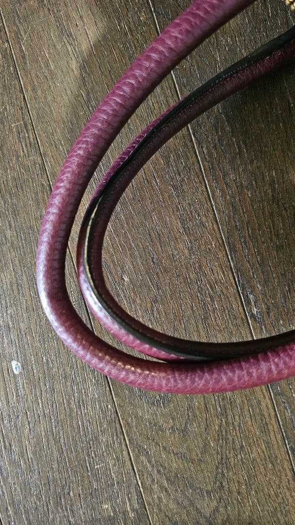 MIU MIU バーガンディ レザー ハンドバッグ