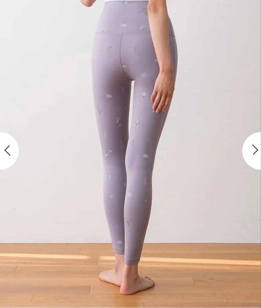 Mサイズ SUKALA ラベンダー花柄ハイウエストレギンス