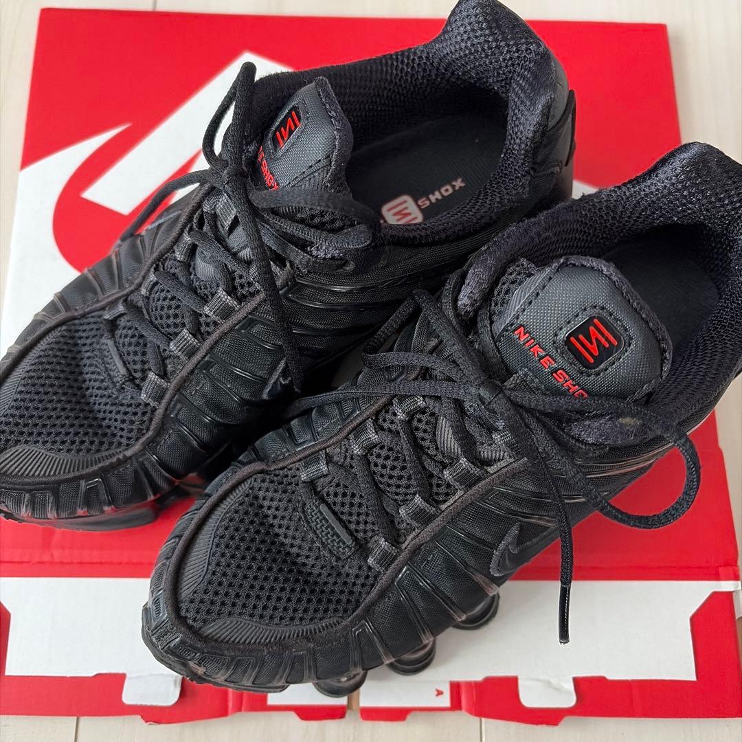 NIKE SHOX TL 黒