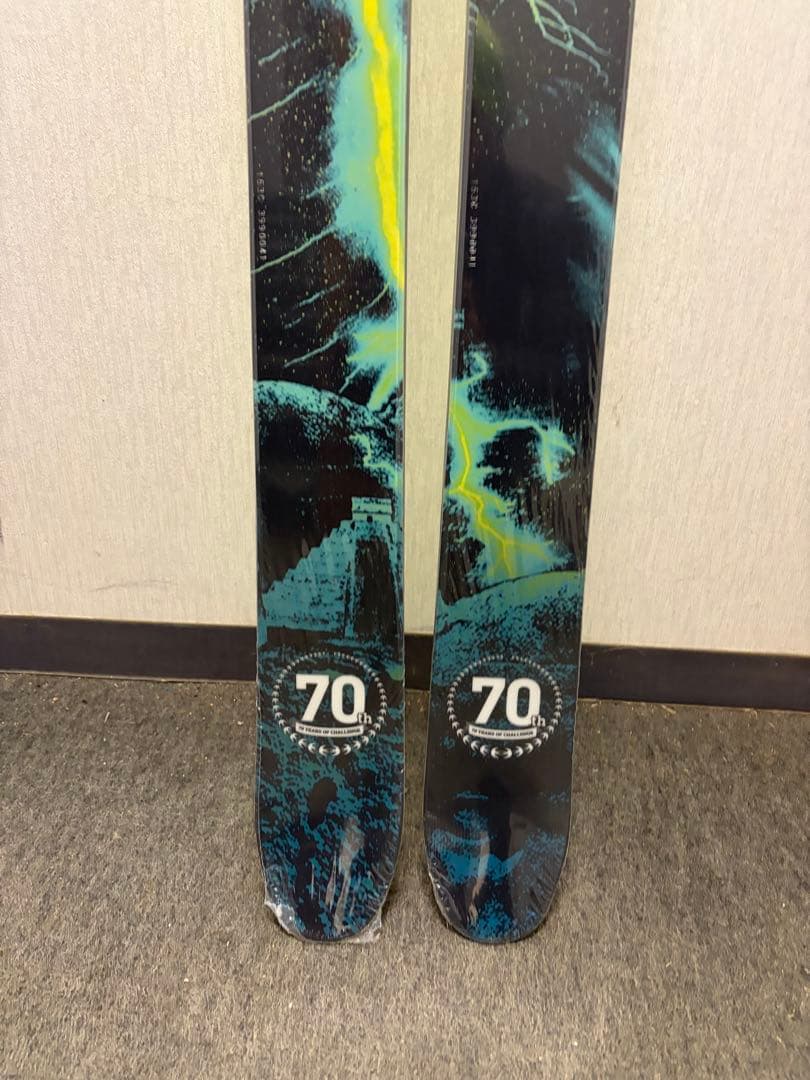 スワロースキー　ナナマル 板のみ新品