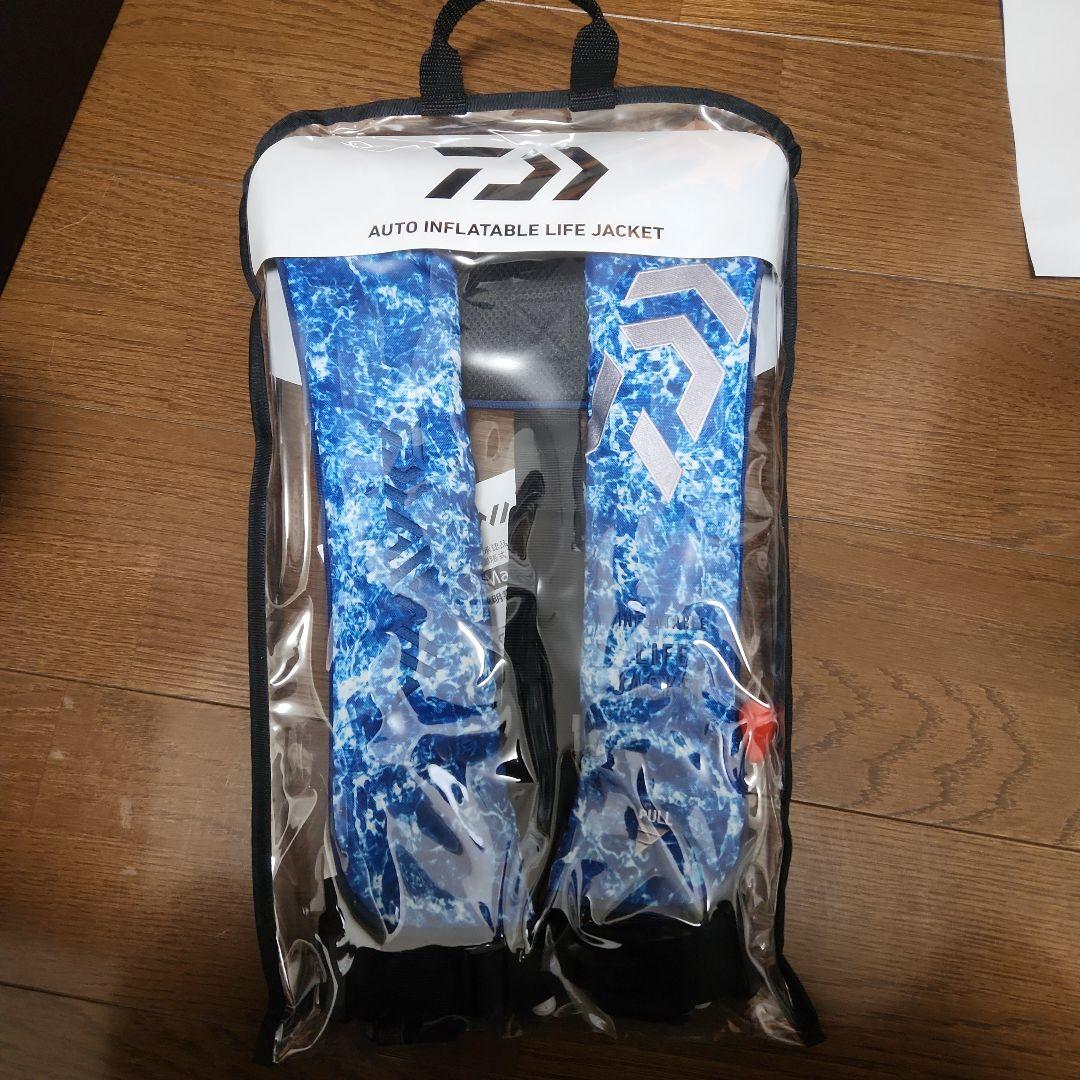 山*Ｐ様 自動膨張式ライフジャケット DF-2608　DAIWA