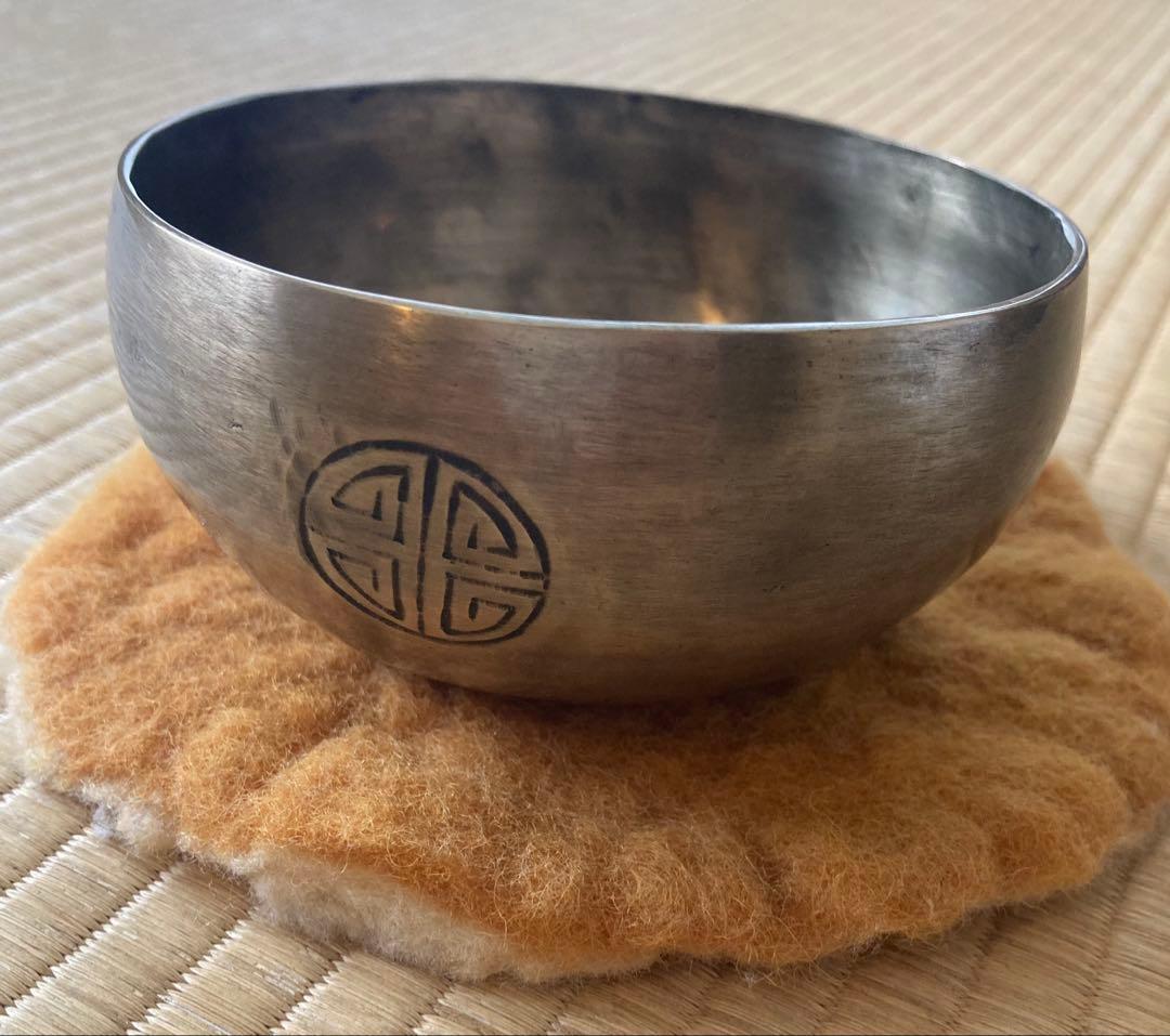 スモール フルムーンボウル 直径10.5cm、高さ5.5cm 282g