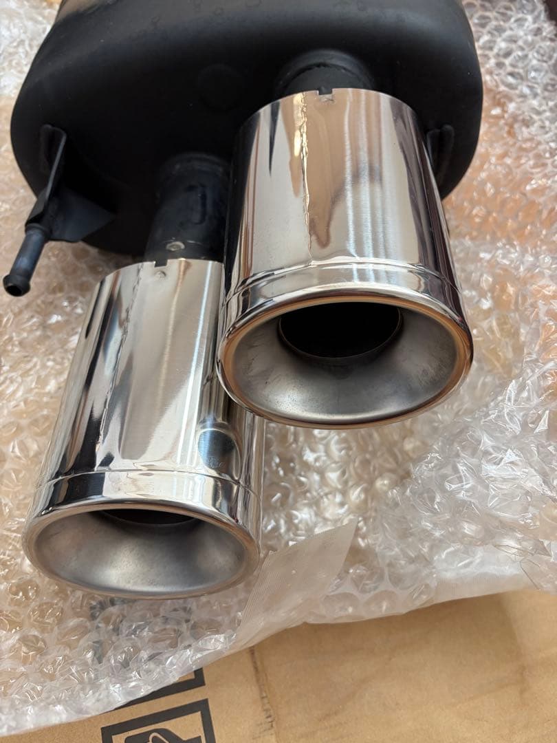年末値下！送料込み！美品！レクサスIS500純正マフラー