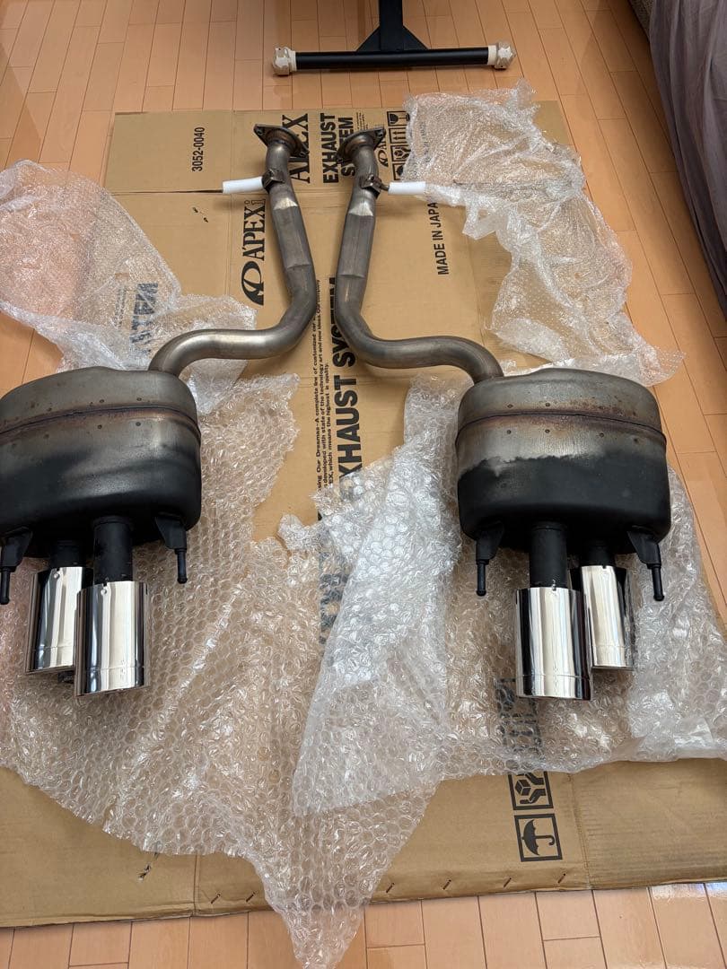 年末値下！送料込み！美品！レクサスIS500純正マフラー